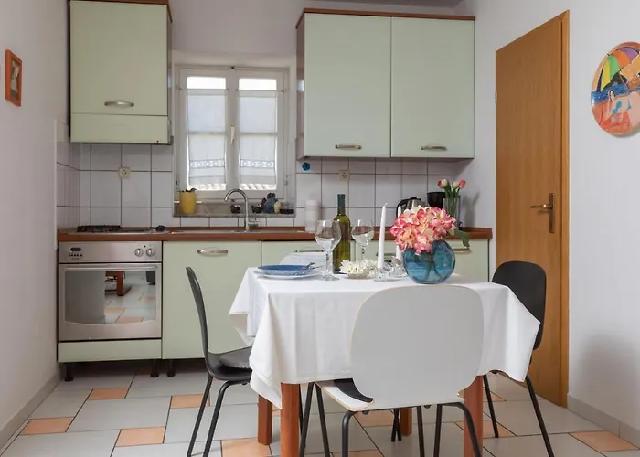 Gostinjska kuća Centar 3*